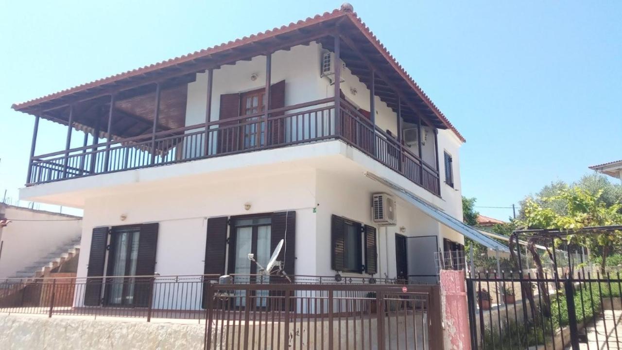 הוילה Korifásion Balcony With View מראה חיצוני תמונה