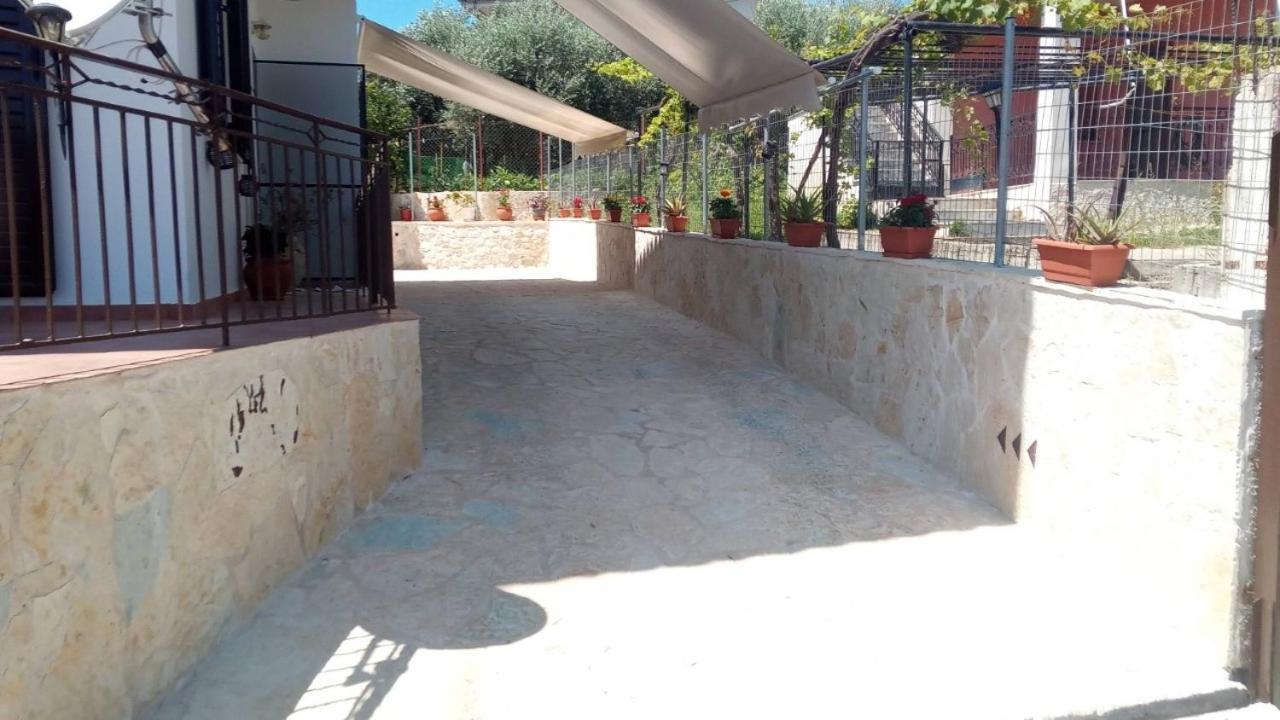 הוילה Korifásion Balcony With View מראה חיצוני תמונה